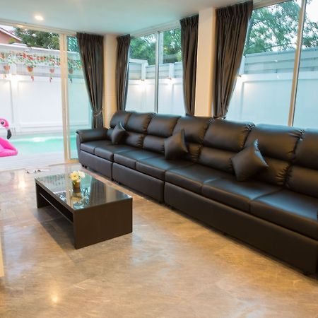 The Ville Modern Viewpoint Pool Villa Pattaya ภายนอก รูปภาพ