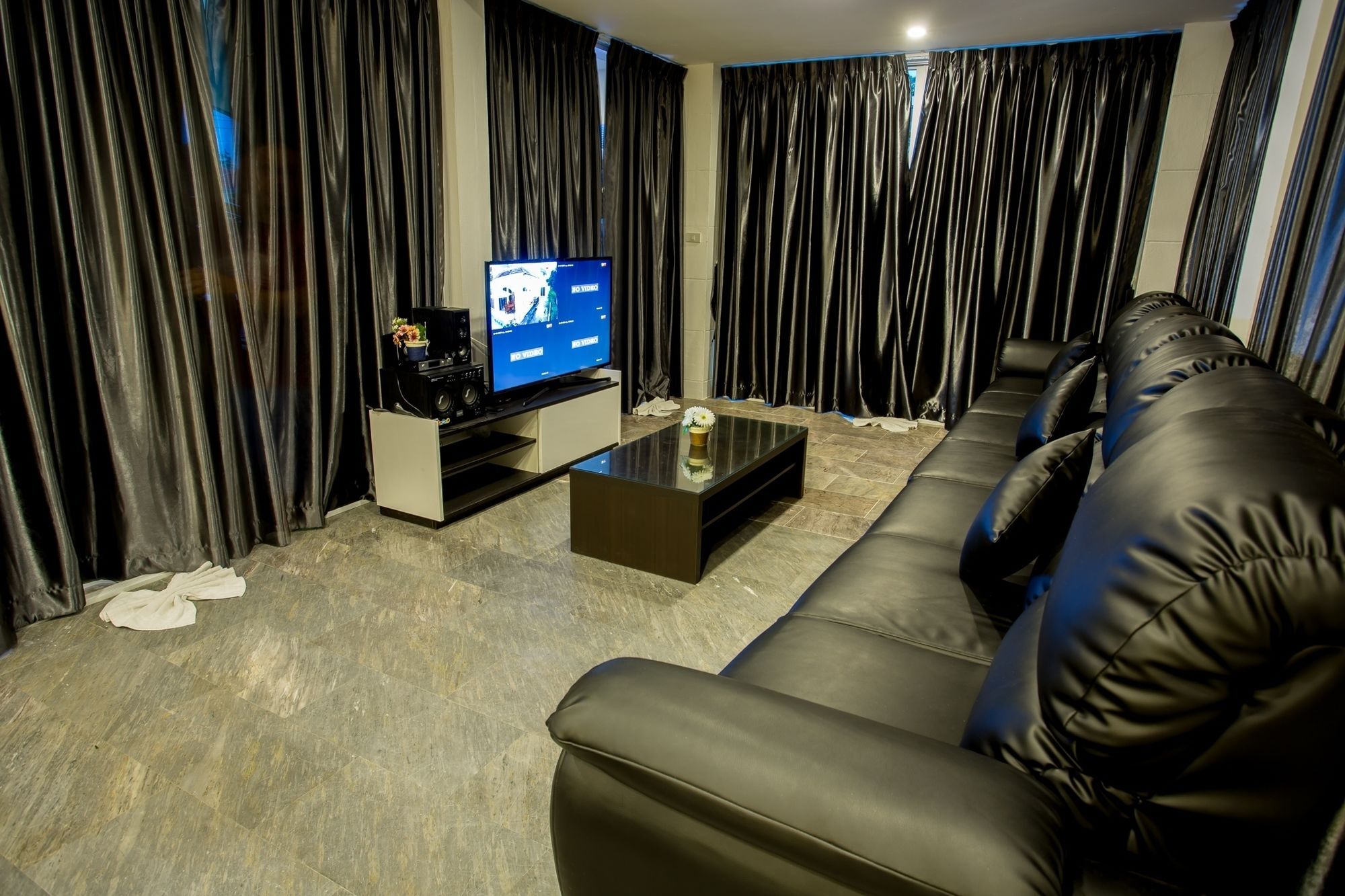 The Ville Modern Viewpoint Pool Villa Pattaya ภายนอก รูปภาพ