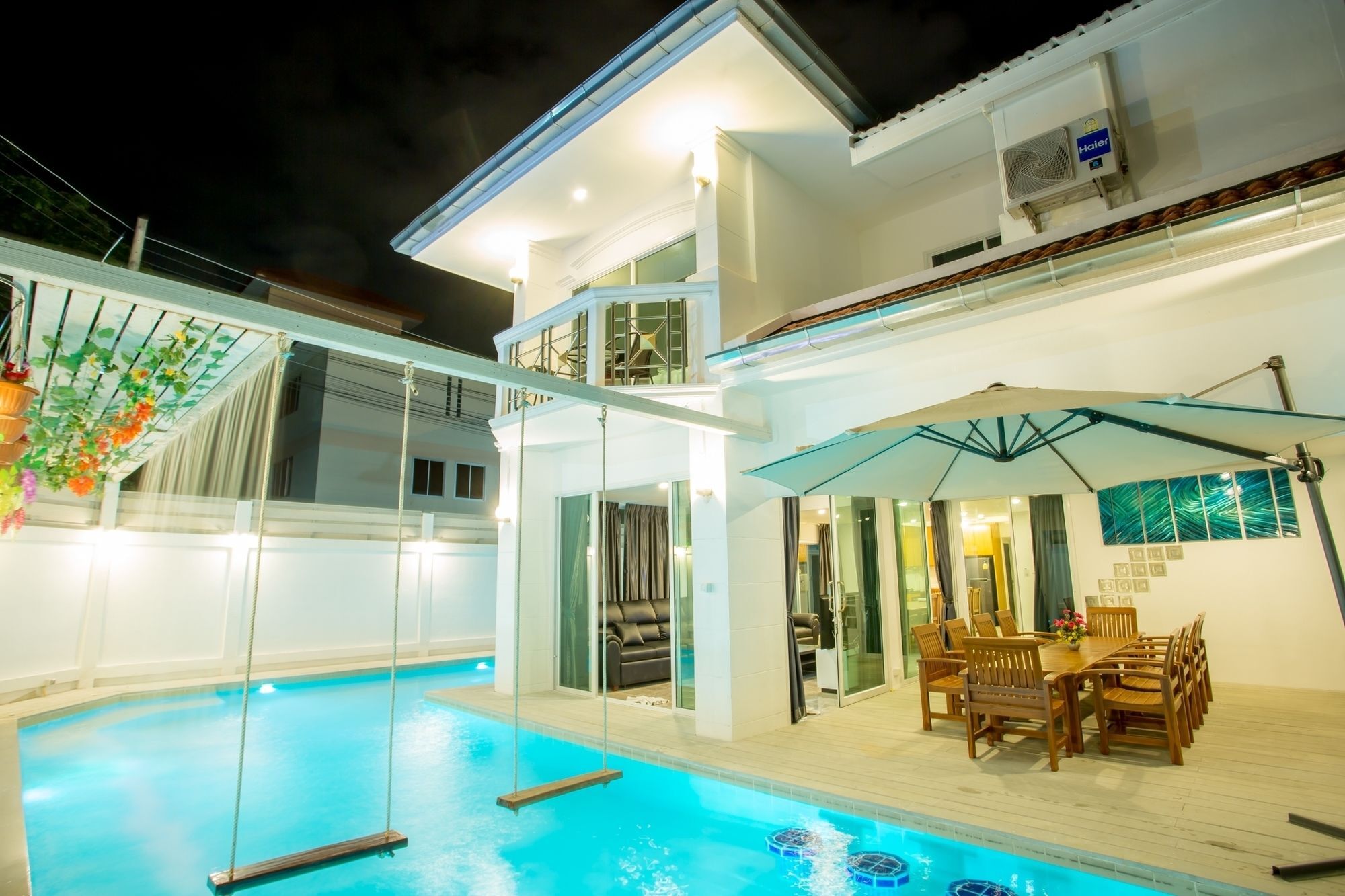 The Ville Modern Viewpoint Pool Villa Pattaya ภายนอก รูปภาพ