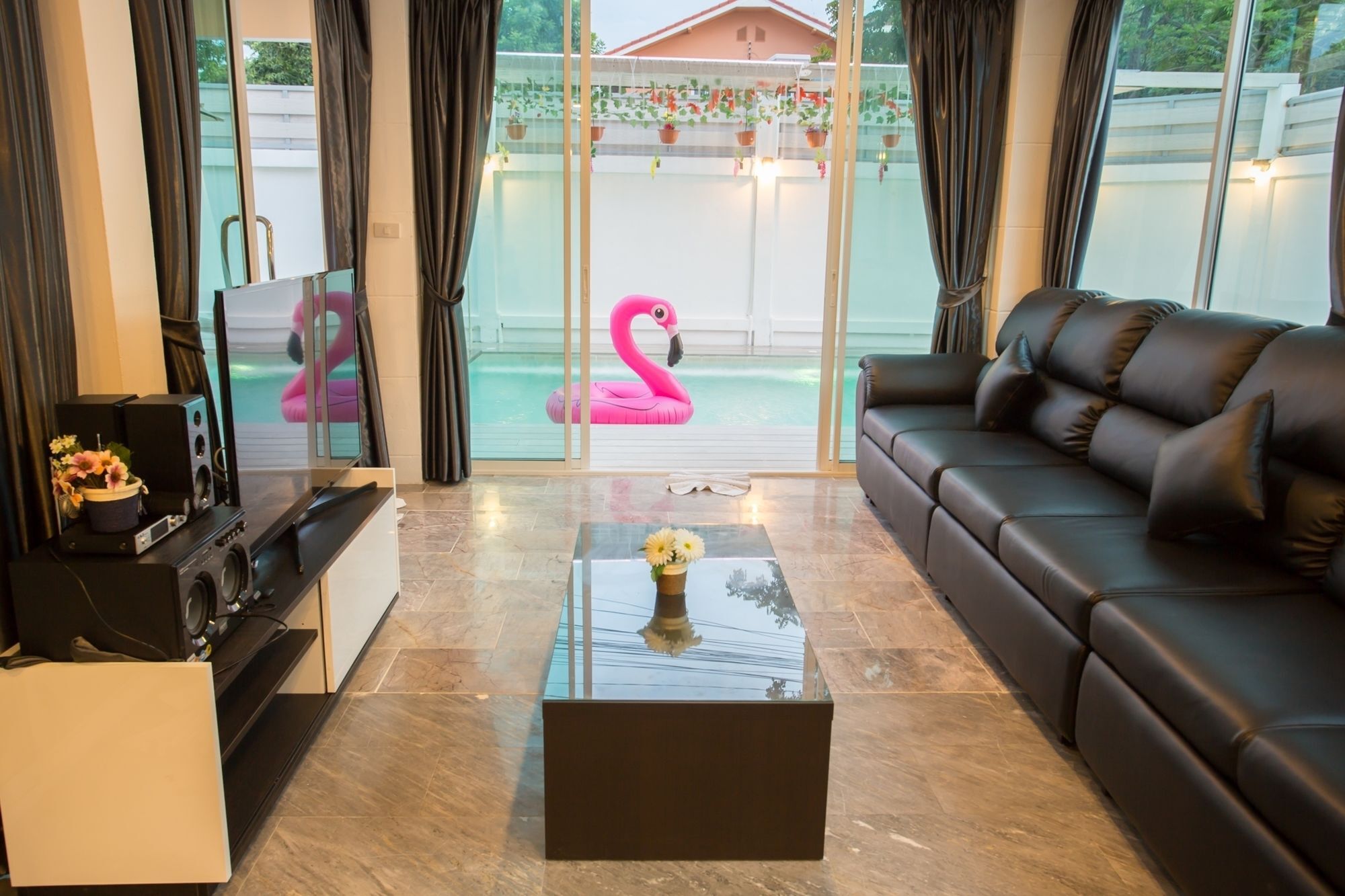The Ville Modern Viewpoint Pool Villa Pattaya ภายนอก รูปภาพ